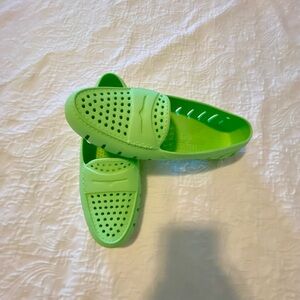 Floafers Lime Green Women's Beach, Lake or Pool Loafers. Size 10